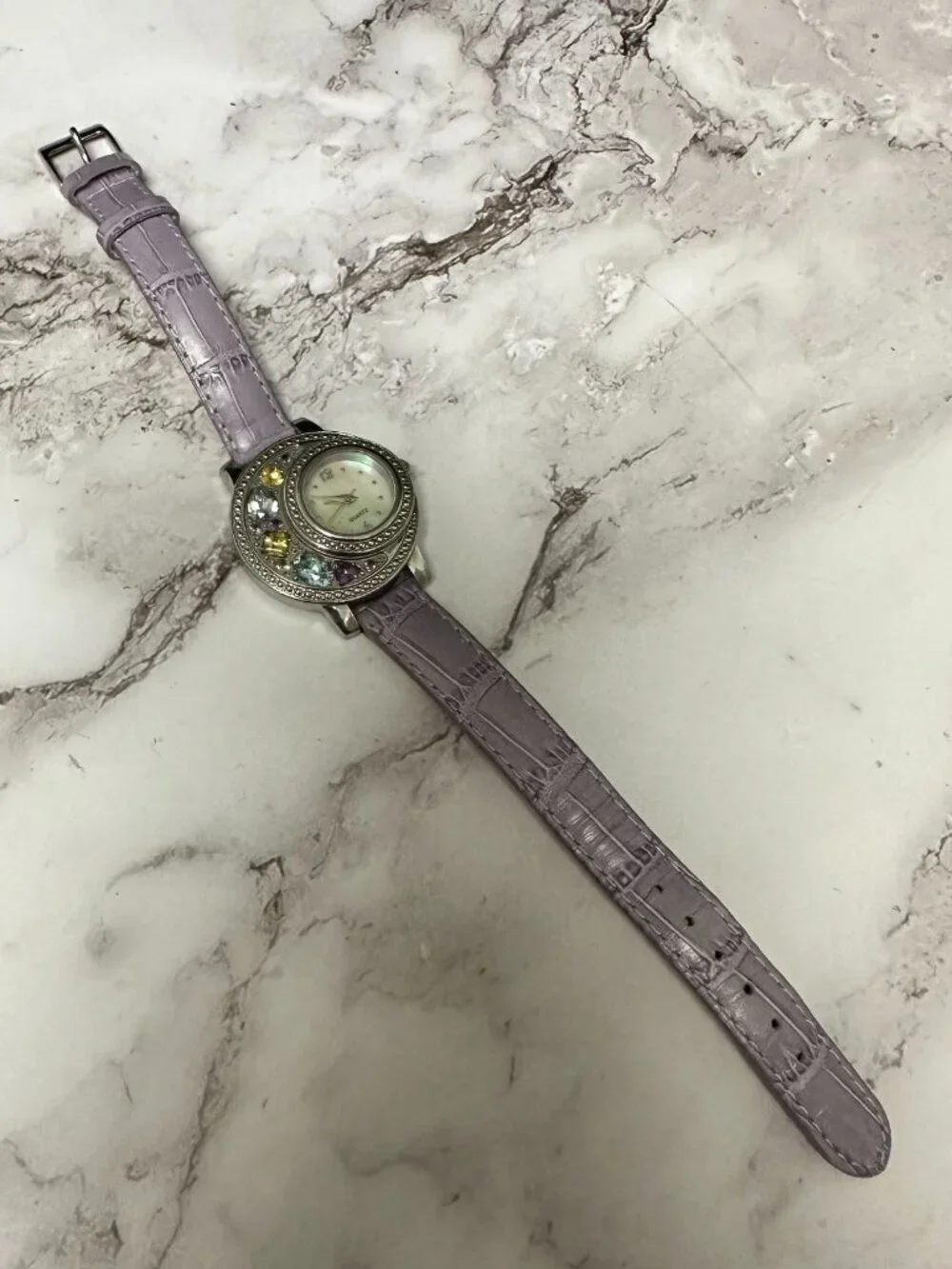 Rhinestone Watch Women Silver Tone Mother of Pearl Dial Leather Band New Battery